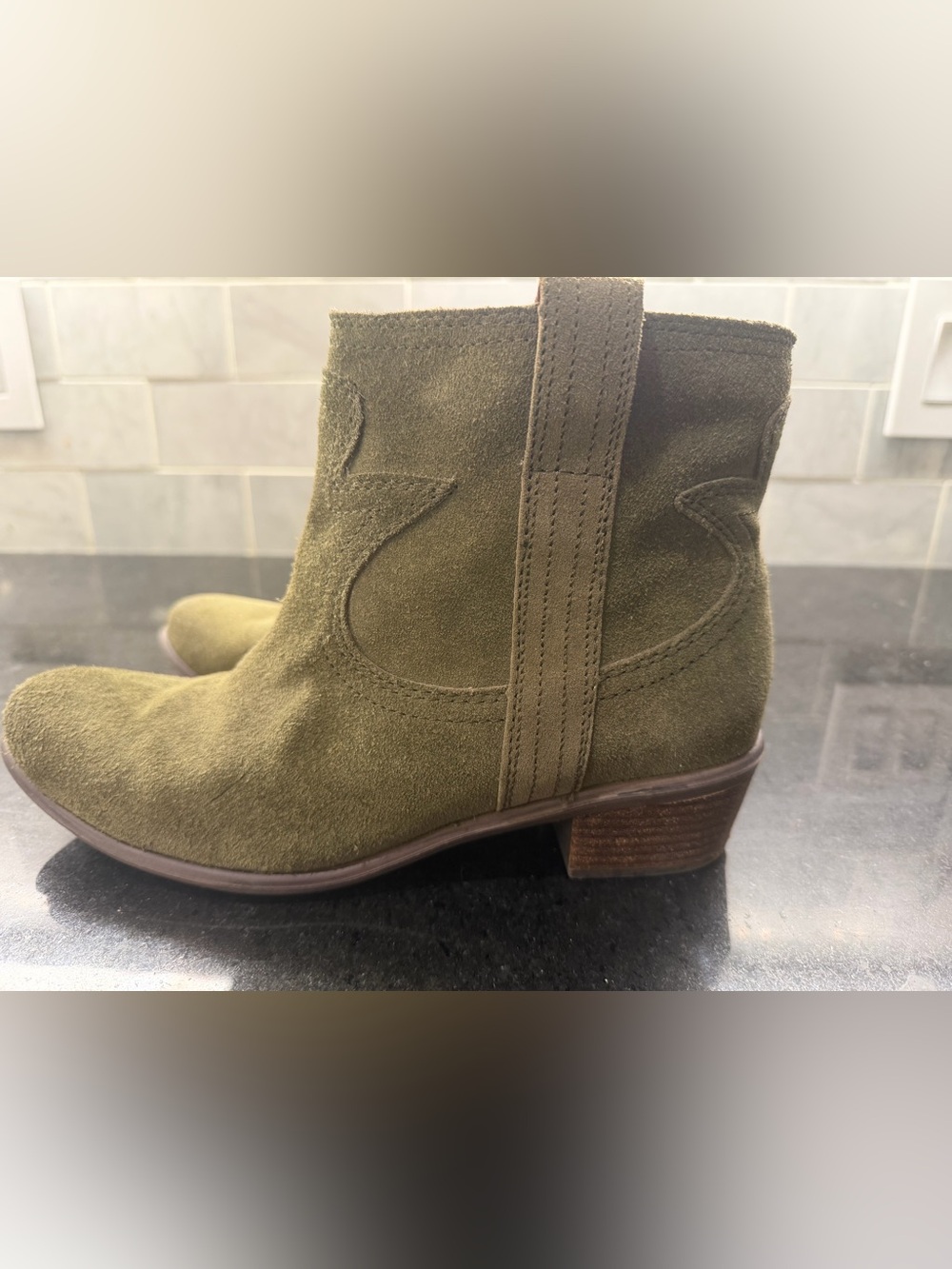 Lucky Brand Olive Green Suede Western Ankle Booties Women’s 8.5 - Picture 2 of 6